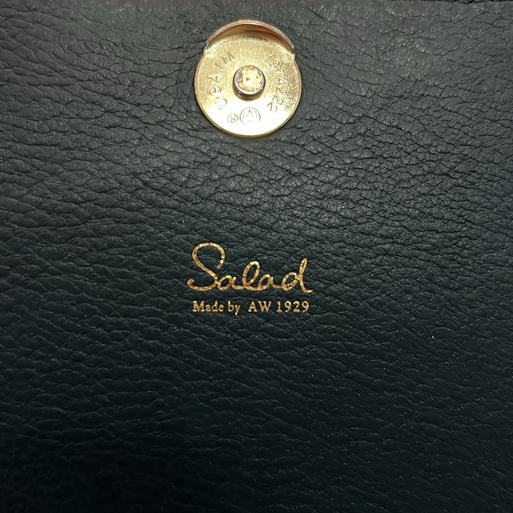 Salad Made by AW 1929 crossbody in a navy blue color - Picture 6 of 17
